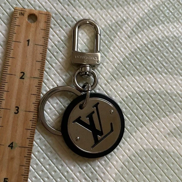 LV key chain or bag charm - Picture 2 of 4